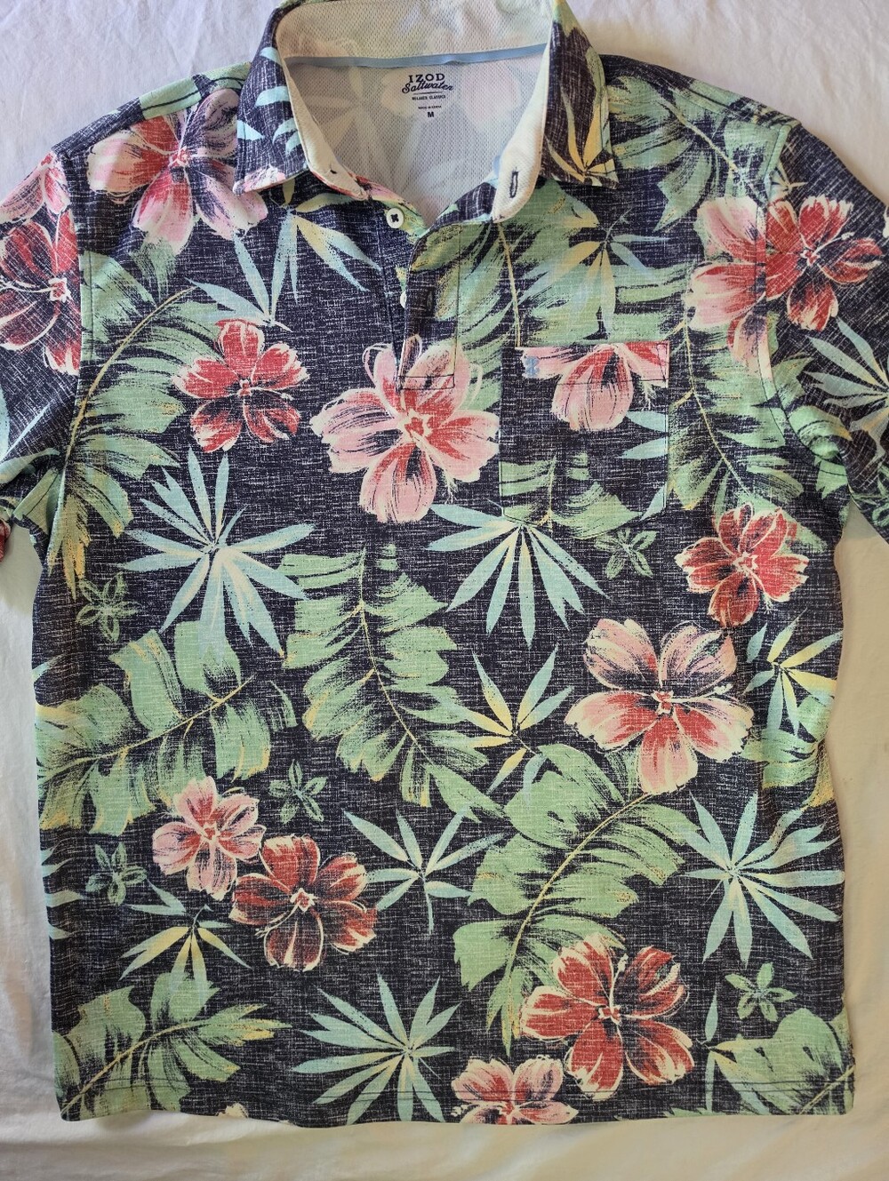 IZOD Saltwater Men’s Tropical Hibiscus Performance Polo Shirt Medium